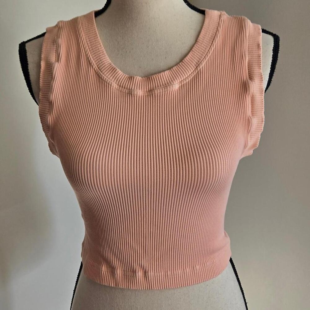 Free Movement peach ribbed crop top Size M